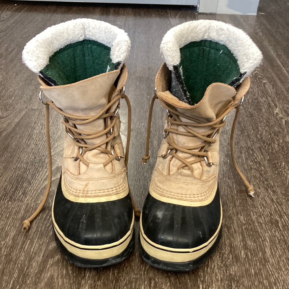 Sorel heavy duty snow boots